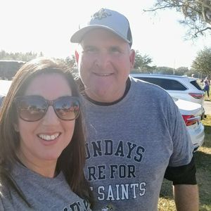 Meet your Posher, Hala